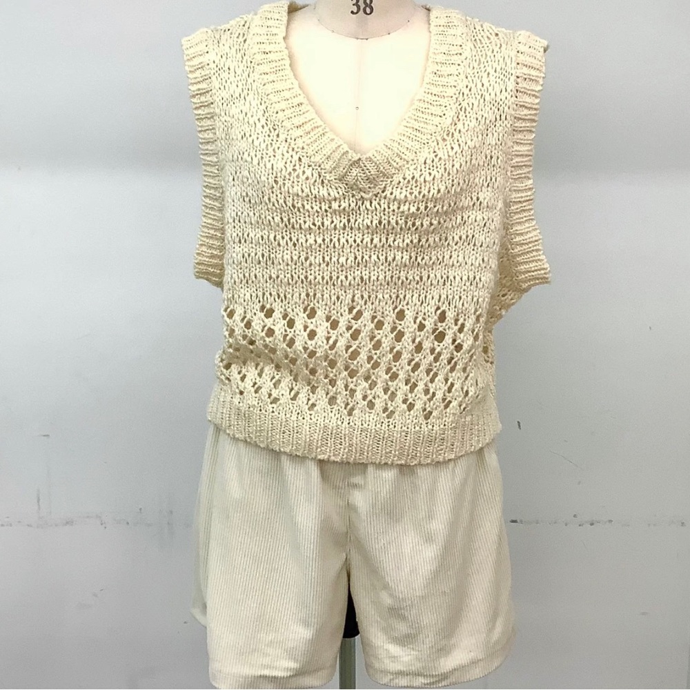 3.3 FIELD TRIP, V Neck Knit Vest, one size